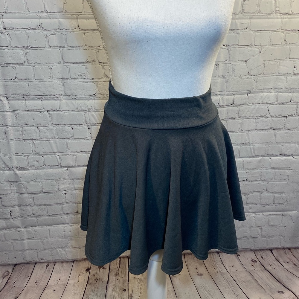 Gray Skater Skirt-Small - Picture 2 of 2